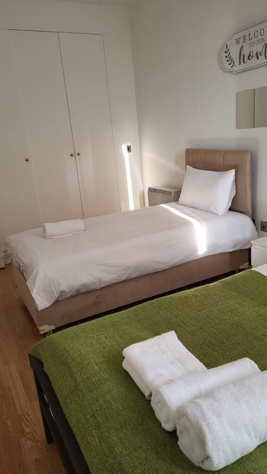 Cosy Entire Flat In Whitechapel Apartment Londra Exterior foto